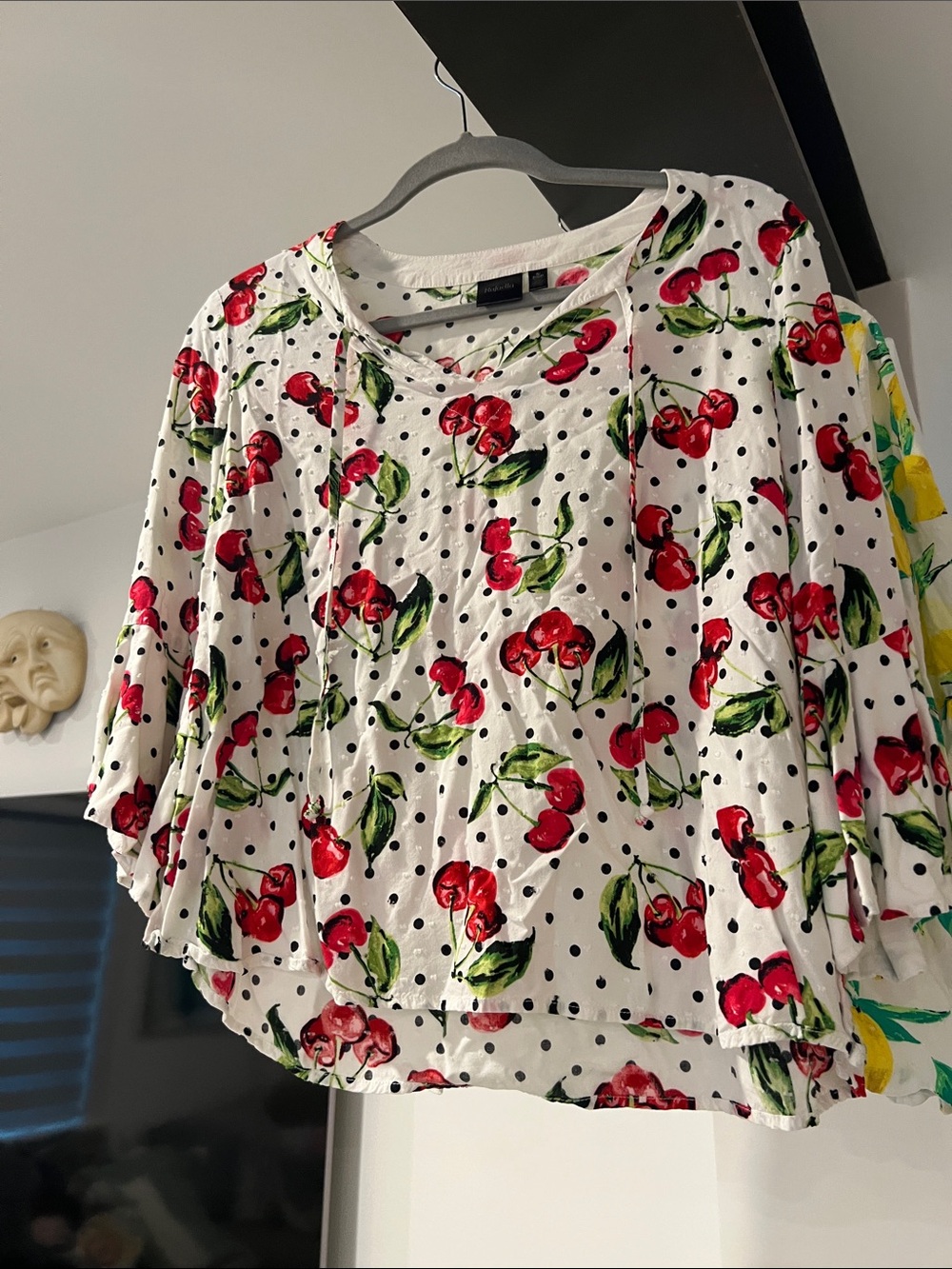 Beautiful Rafaela size small top